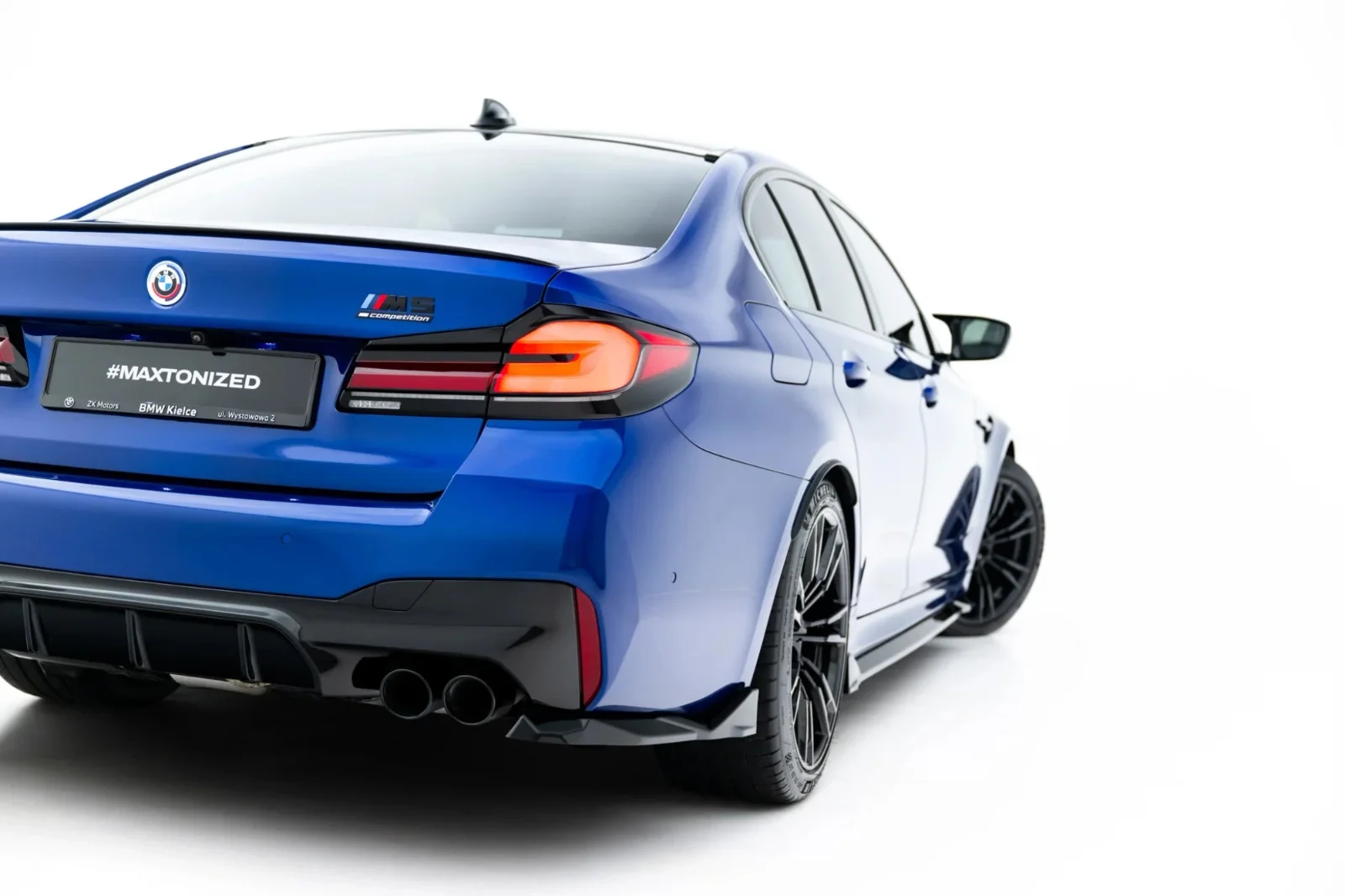 Maxton Design Heck-Seitensplitter V.2 für BMW M5 F90 FL – Schwarz glänzend