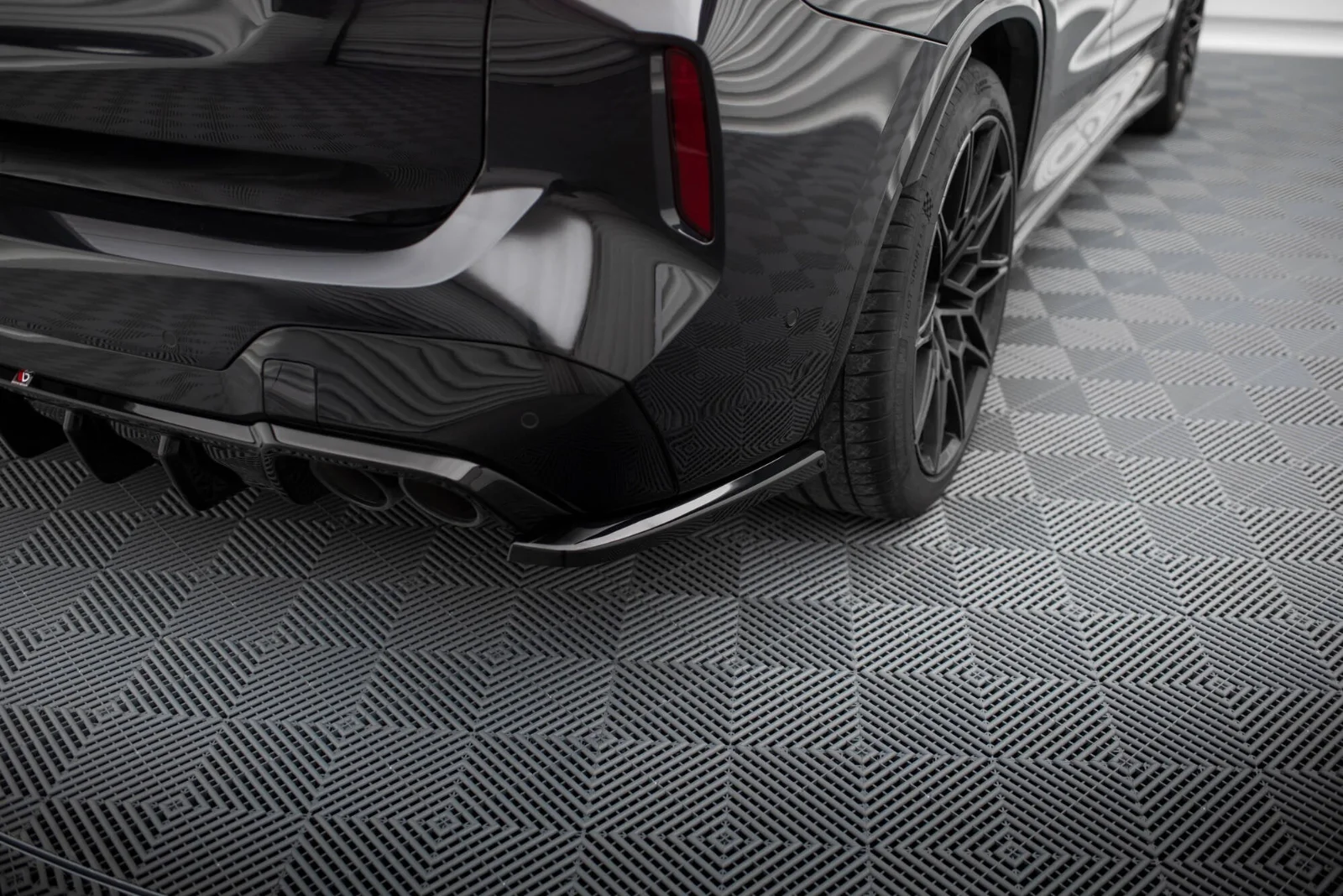 Maxton Design Heck-Seitensplitter V.2 für BMW X3 M F97 FL – Schwarz glänzend
