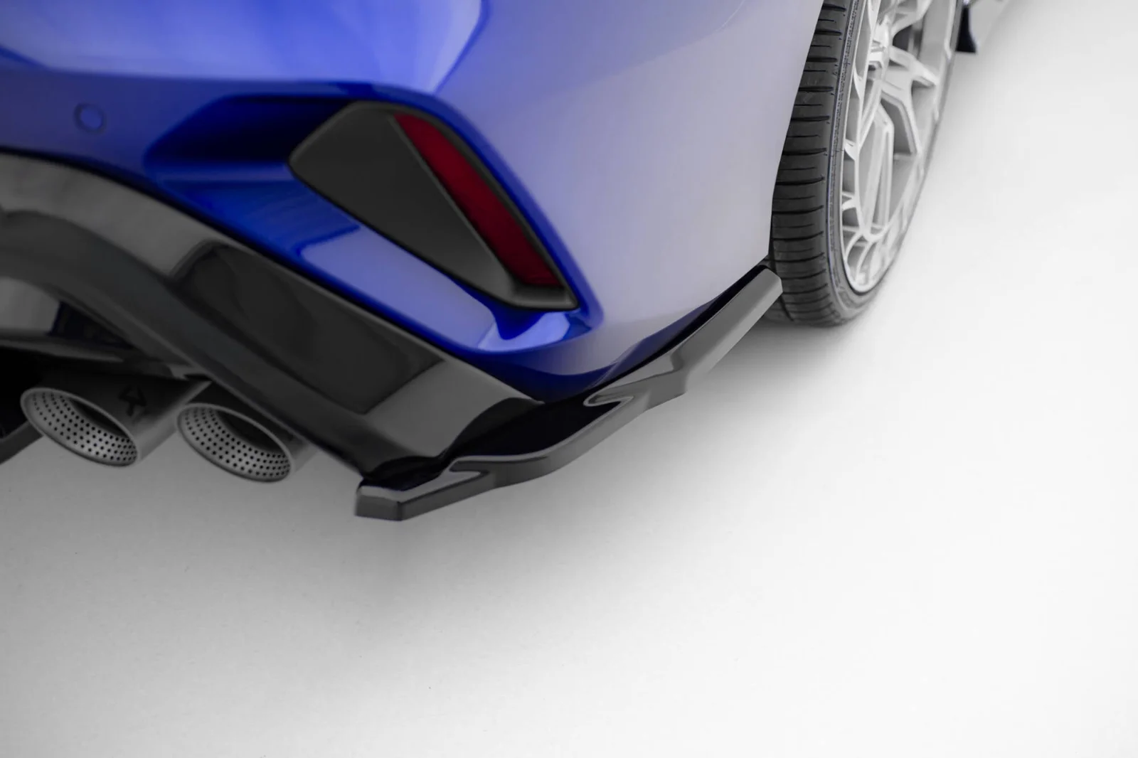 Maxton Design Heck-Seitensplitter V.3 für Audi S3 8Y FL – Schwarz glänzend – AU-S3-8YF-S-RSD3G