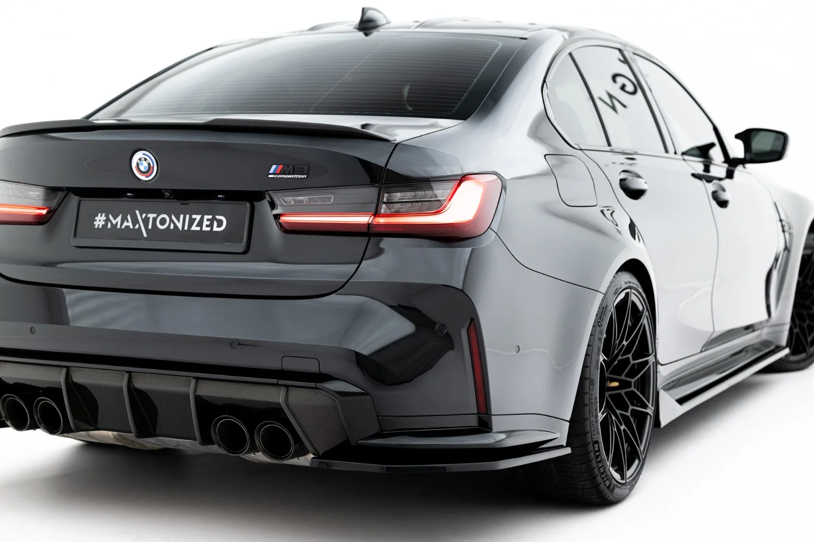 Maxton Design Heck-Seitensplitter V.3 für BMW M3 G80 G81 – Schwarz glänzend