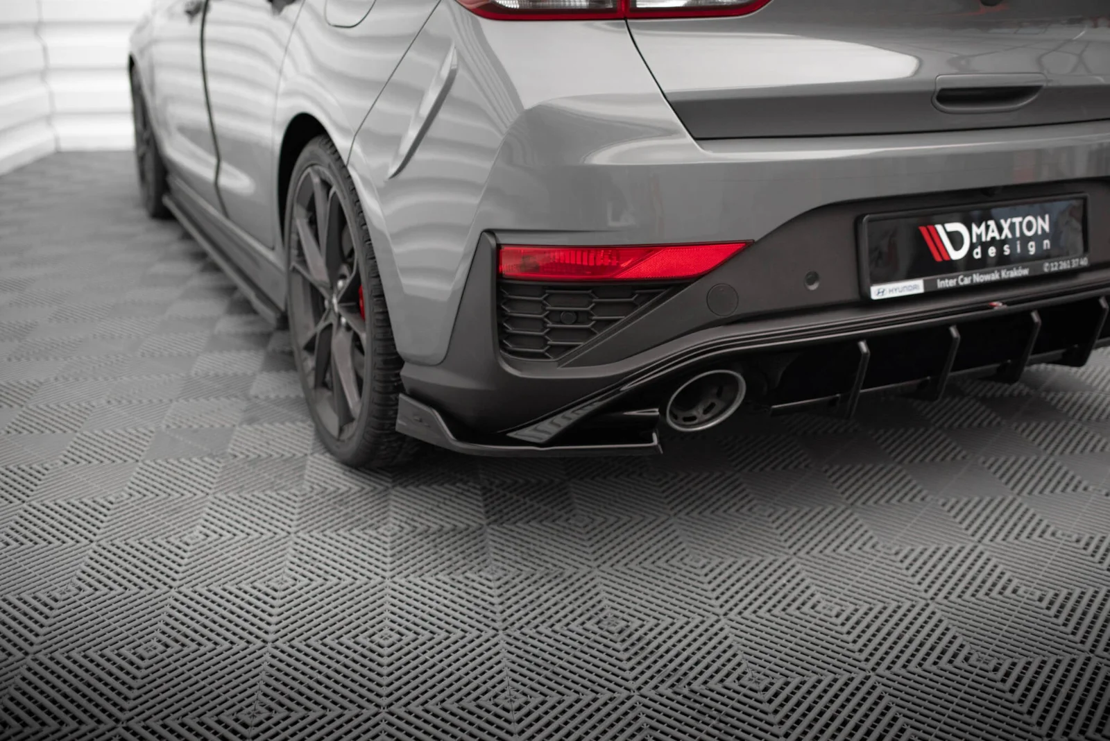 Maxton Heck-Seitensplitter V.6 für Hyundai i30 N Mk3 FL – Schwarz glänzend