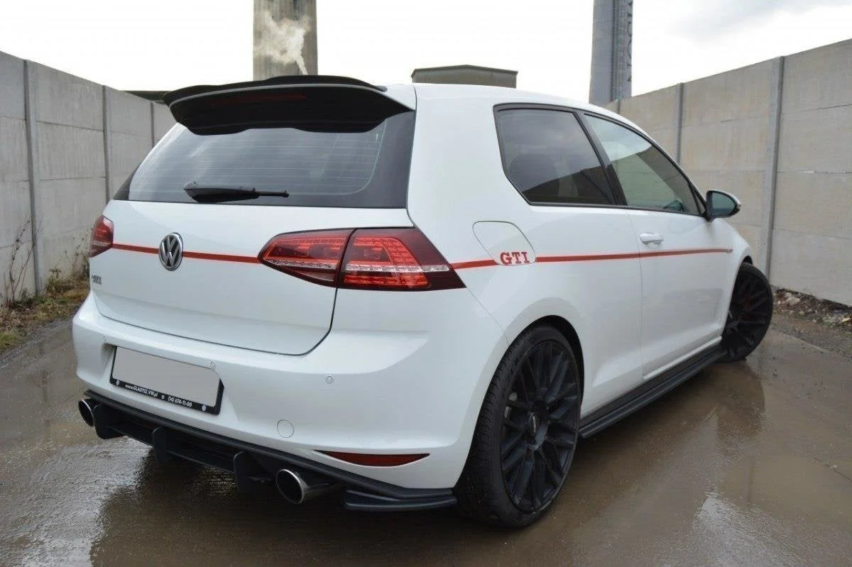 Maxton Design Heck-Seitensplitter für VW Golf 7 GTI – Schwarz glänzend