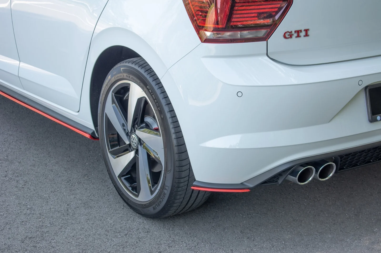 Maxton Design Heck-Seitensplitter für VW Polo GTI Mk6 – Schwarz glänzend