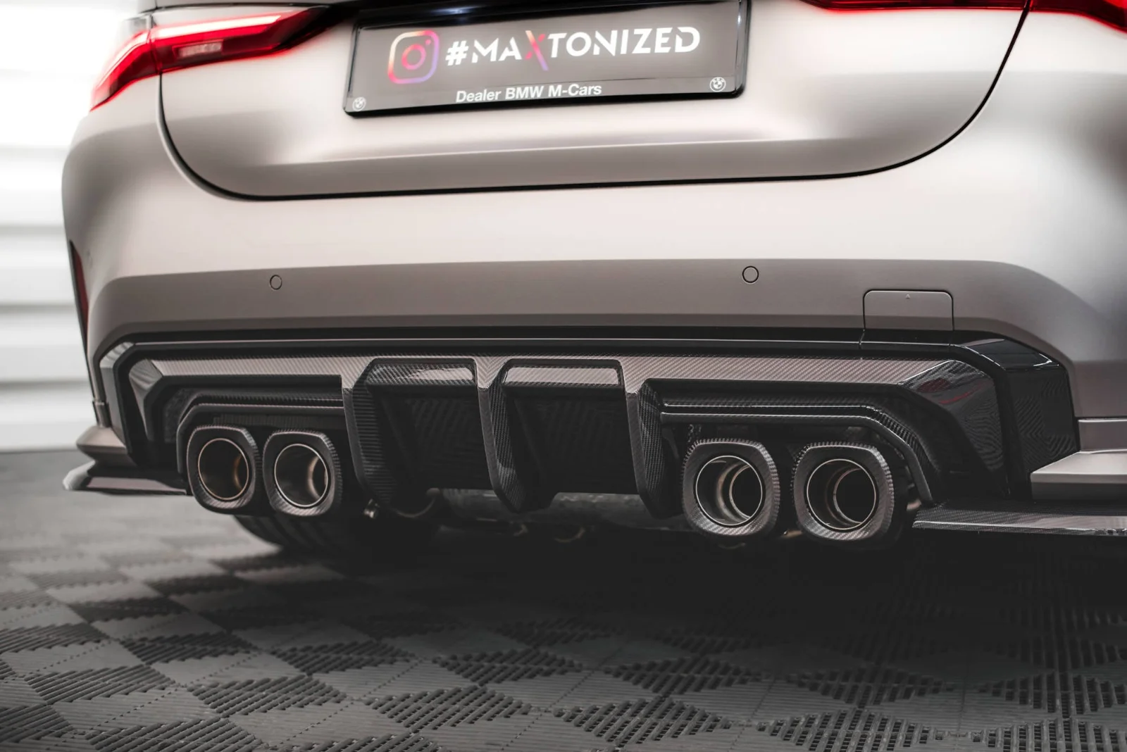 Maxton Design Heckdiffusor für BMW M4 G82 FL M3 G80 G81 – Sichtcarbon (Prepreg)
