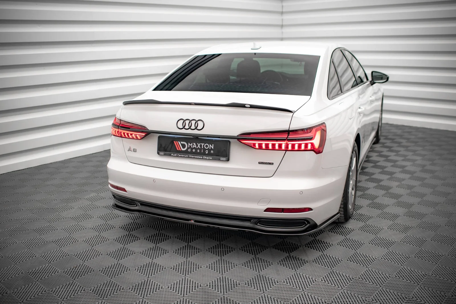 Maxton Design Hecksplitter für Audi A6 C8 – Schwarz glänzend