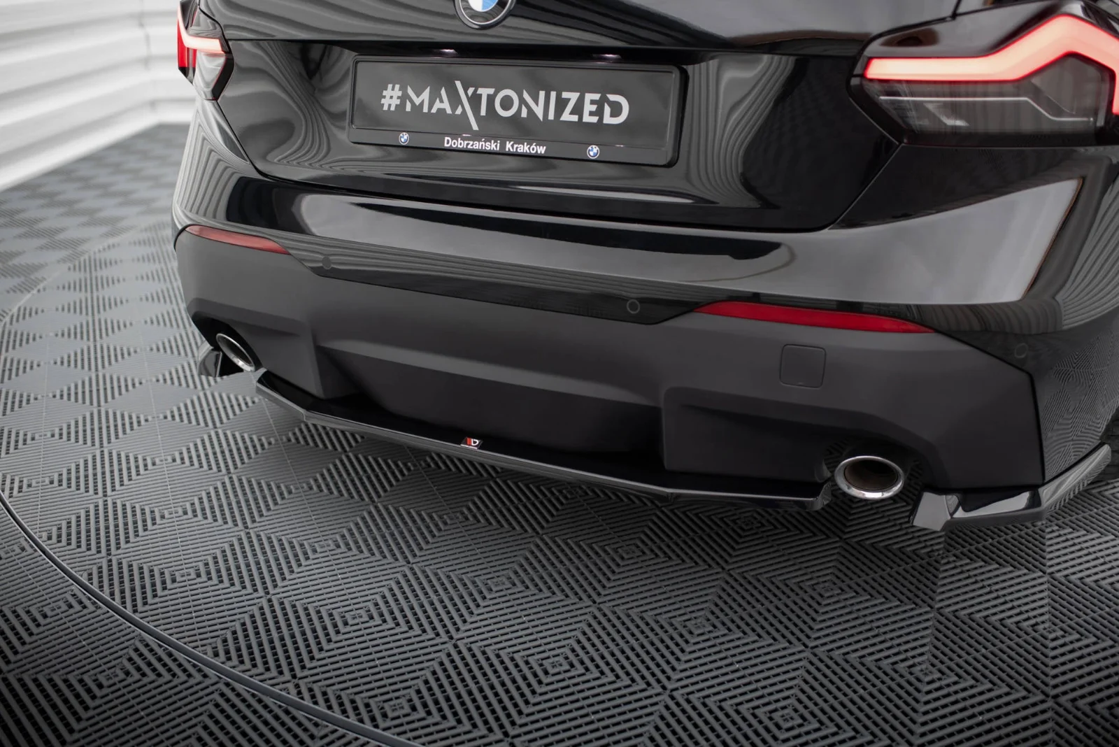 Maxton Design Hecksplitter für BMW 2er G42 – Schwarz glänzend
