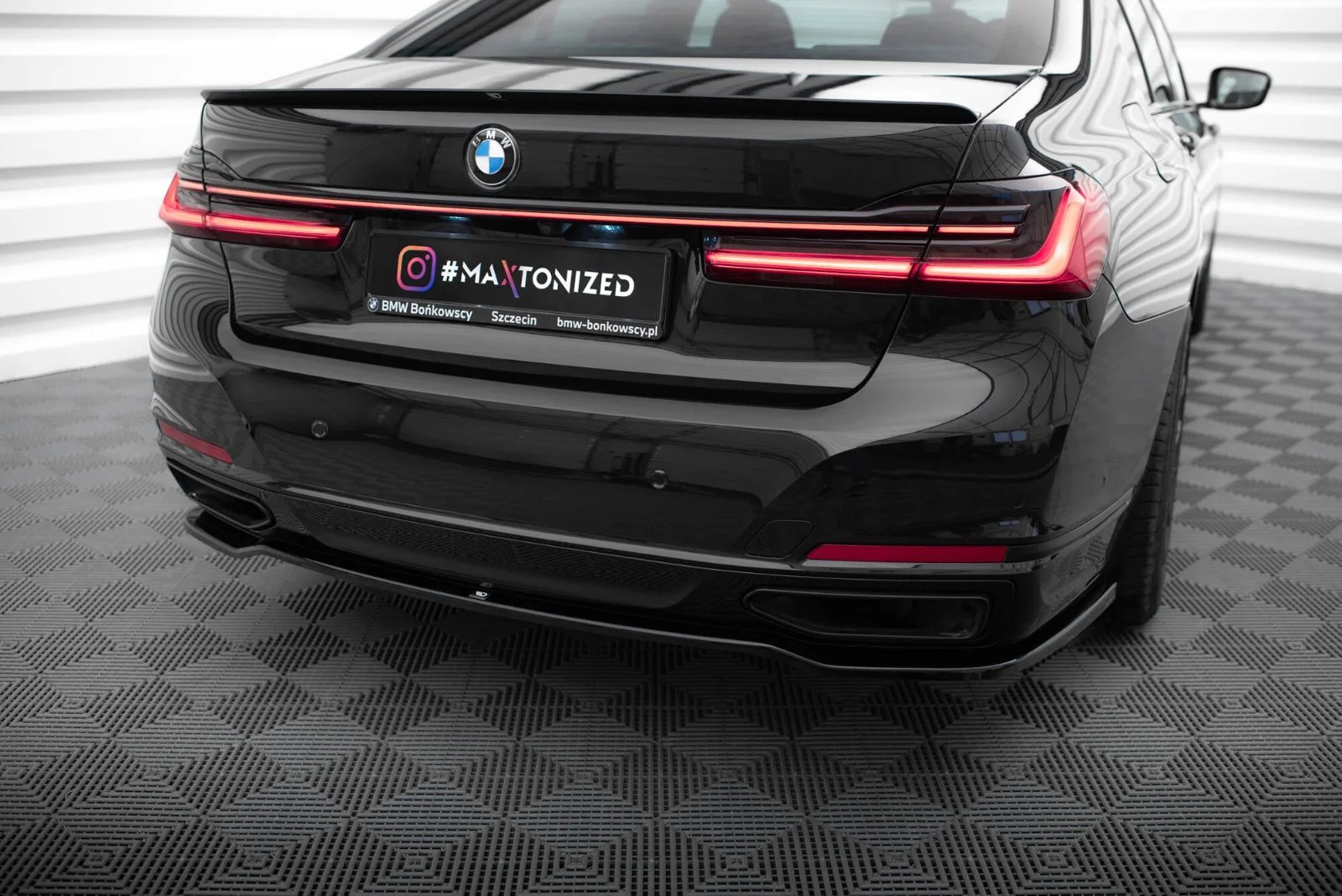 Maxton Design Hecksplitter für BMW 7er G11 G12 FL – Schwarz glänzend