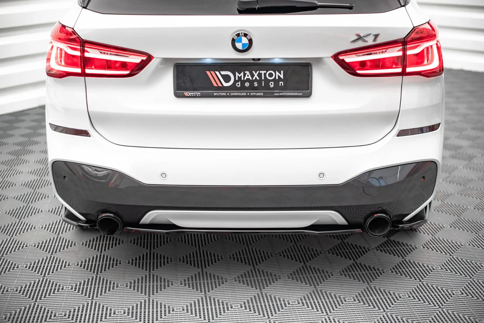 Maxton Design Hecksplitter für BMW X1 M-Paket F48 FL – Schwarz glänzend