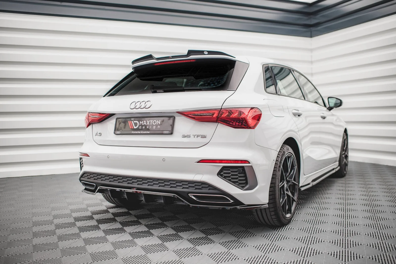 Maxton Design Hecksplitter für Audi A3 S line 8Y – Schwarz glänzend – AU-A3-8Y-SLINE-RD1G+RD2G