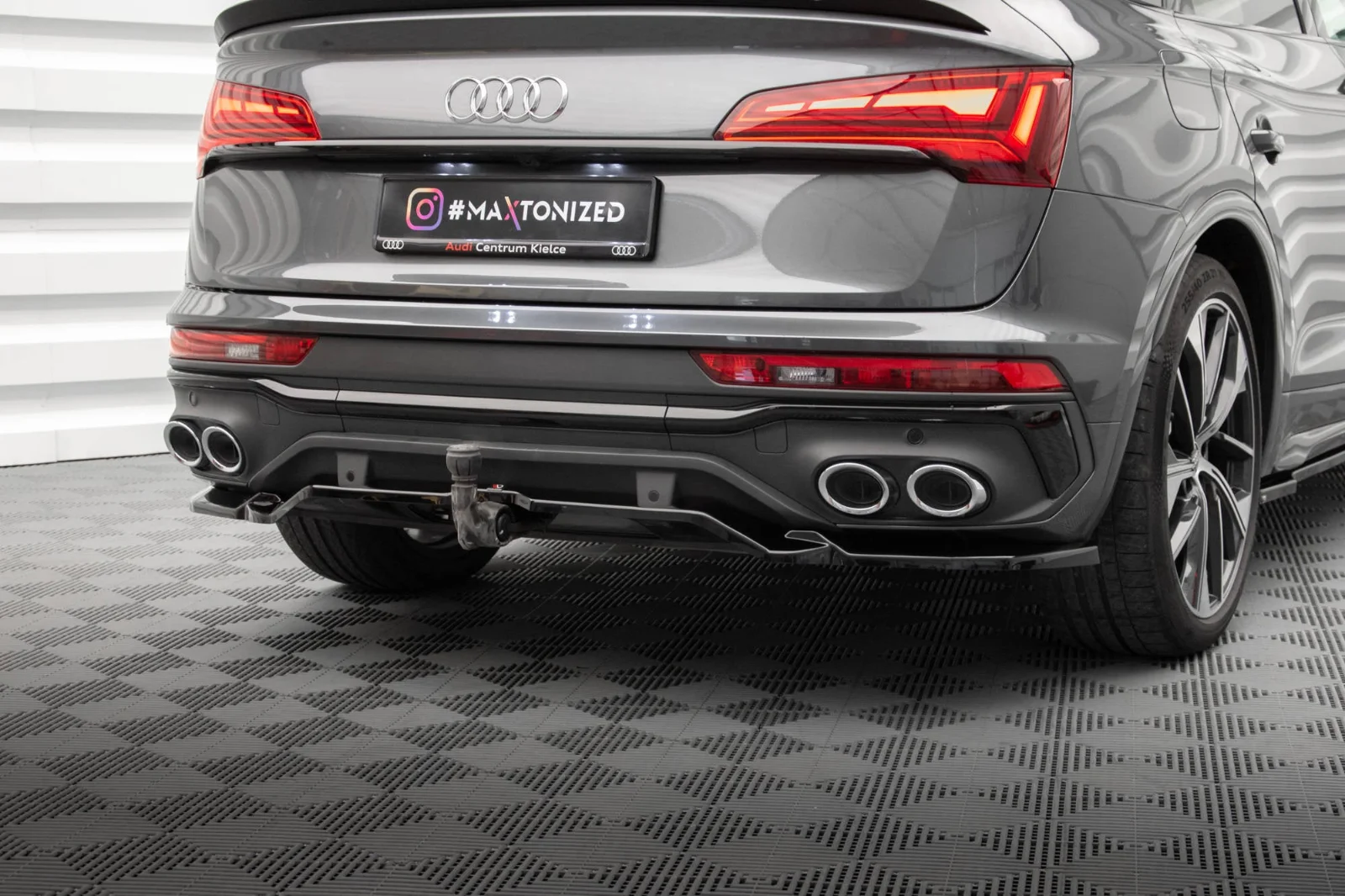 Maxton Design Hecksplitter für Audi SQ5 Q5 S line Mk2 FL – Schwarz glänzend