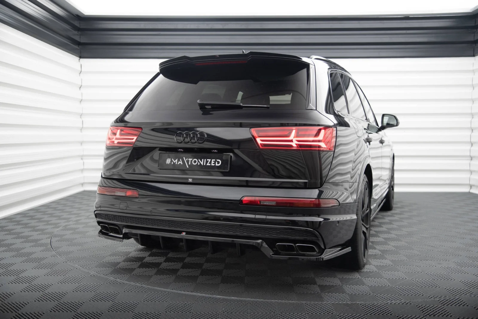 Maxton Design Hecksplitter für Audi SQ7 Q7 S line Mk2 – Schwarz glänzend