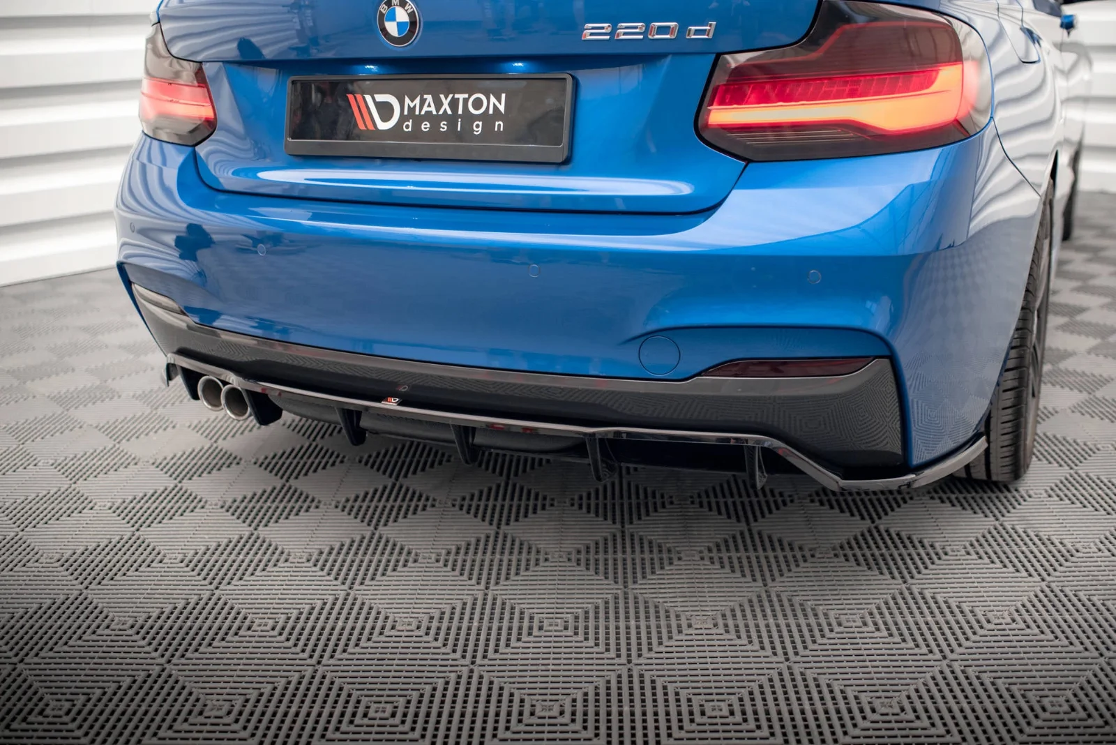 Maxton Design Hecksplitter für BMW 2er M-Paket F22 – Schwarz glänzend