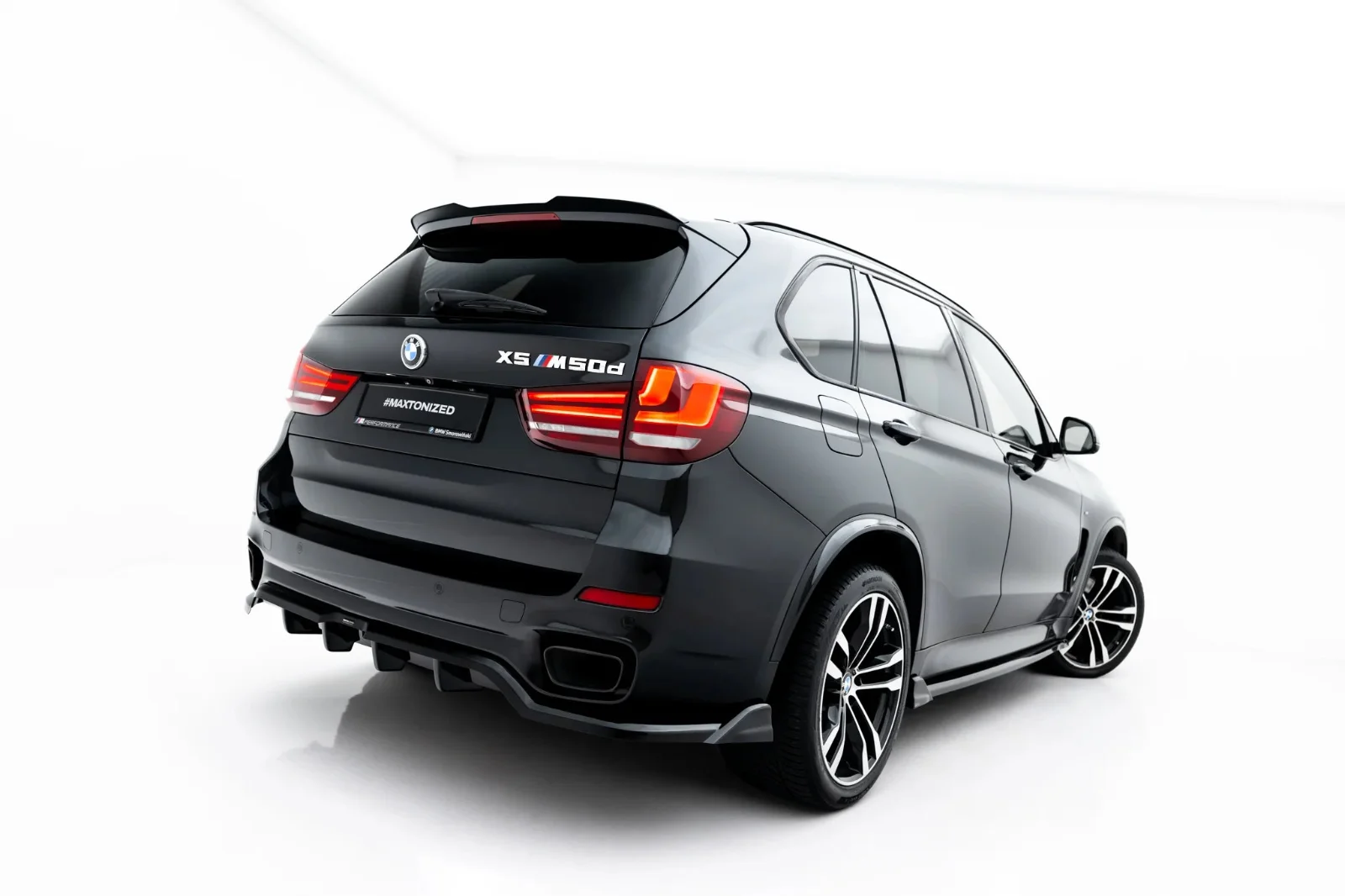 Maxton Design Hecksplitter für BMW X5 M-Paket F15 – Schwarz glänzend