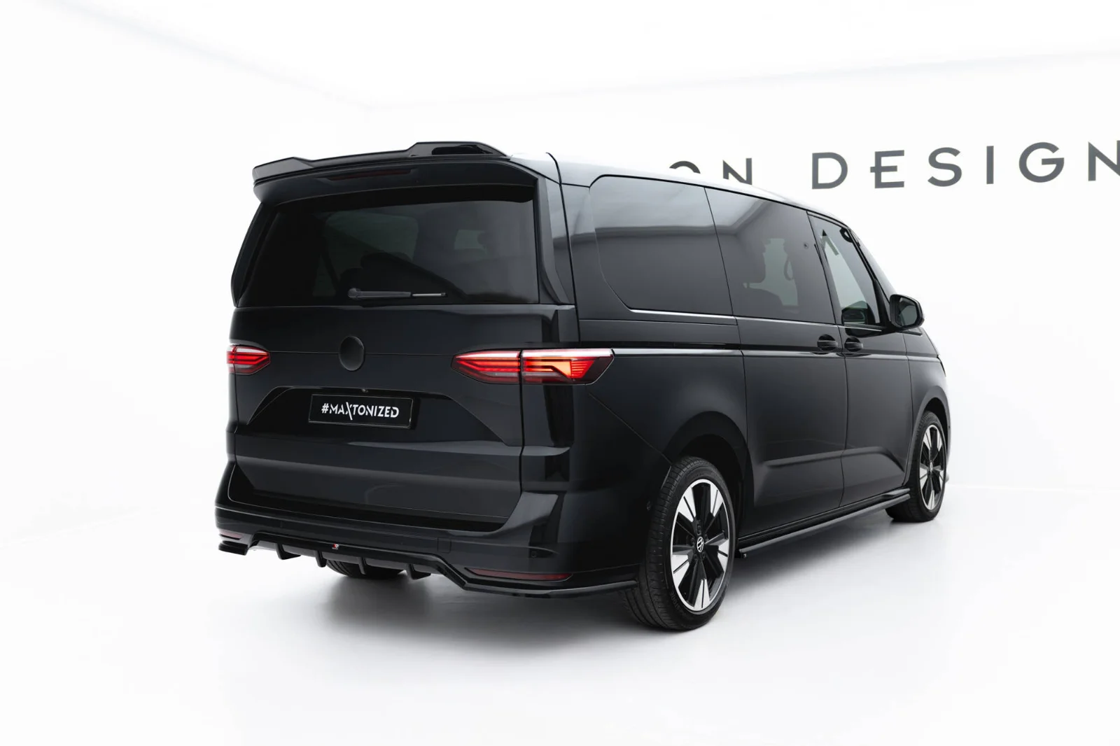 Maxton Design Hecksplitter für VW Multivan Long T7 – Schwarz glänzend