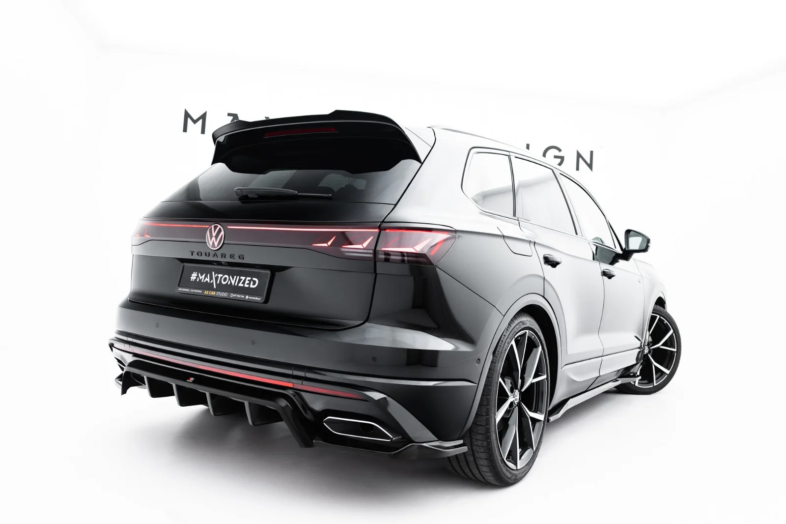 Maxton Design Hecksplitter für VW Touareg R-Line Mk3 FL – Schwarz glänzend