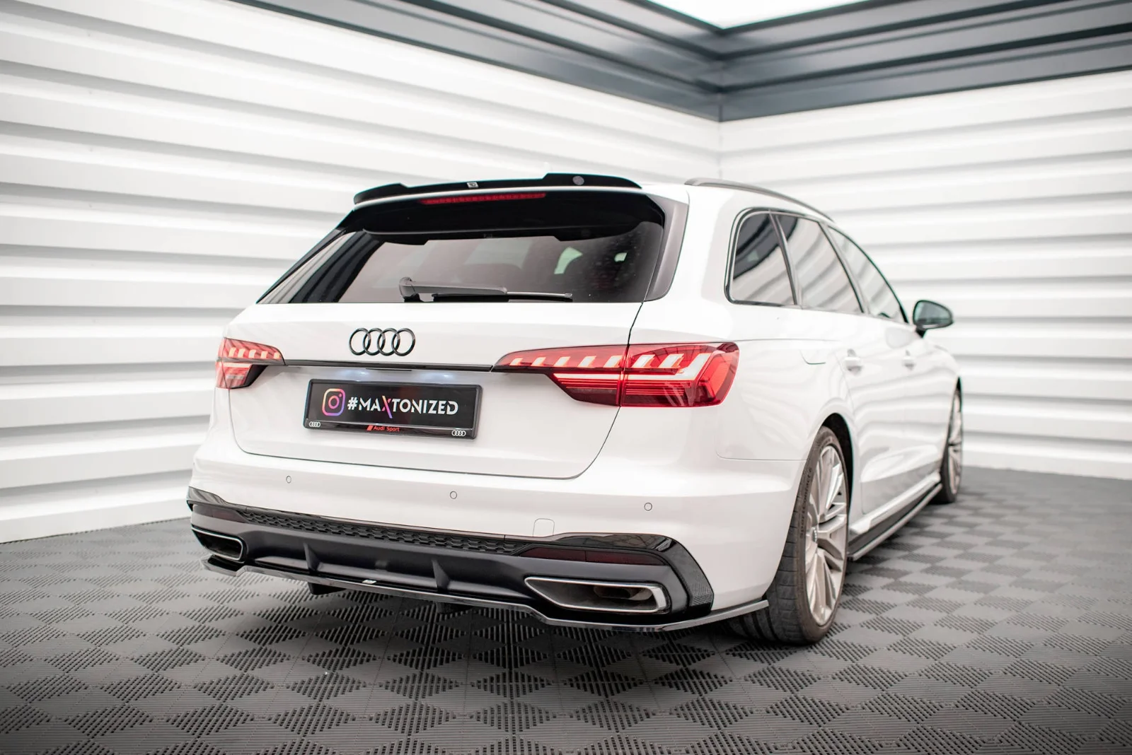 Maxton Design Hecksplitter V.1 für Audi A4 S line B9 FL – Schwarz glänzend