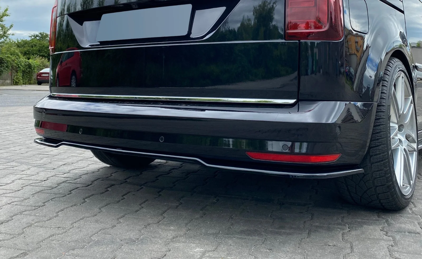Maxton Design Hecksplitter für VW Caddy Mk4 – Schwarz glänzend