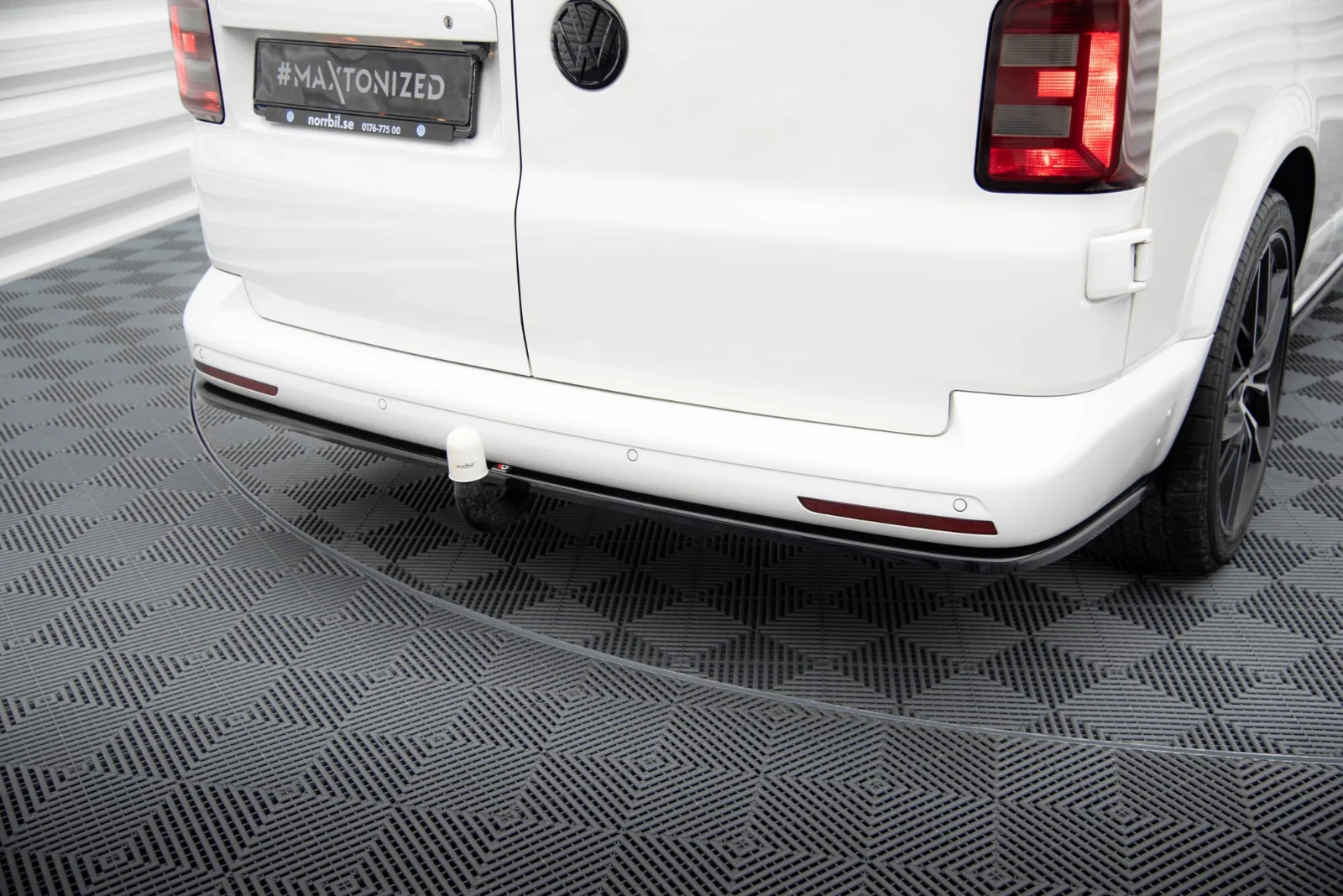 Maxton Design Hecksplitter für VW T6 T6.1 Long – Schwarz glänzend