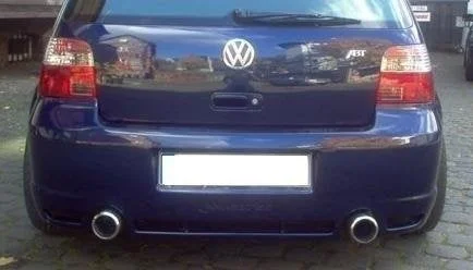Maxton Design Heckstoßstange für VW Golf 4 R32 LOOK – GFK, unlackiert