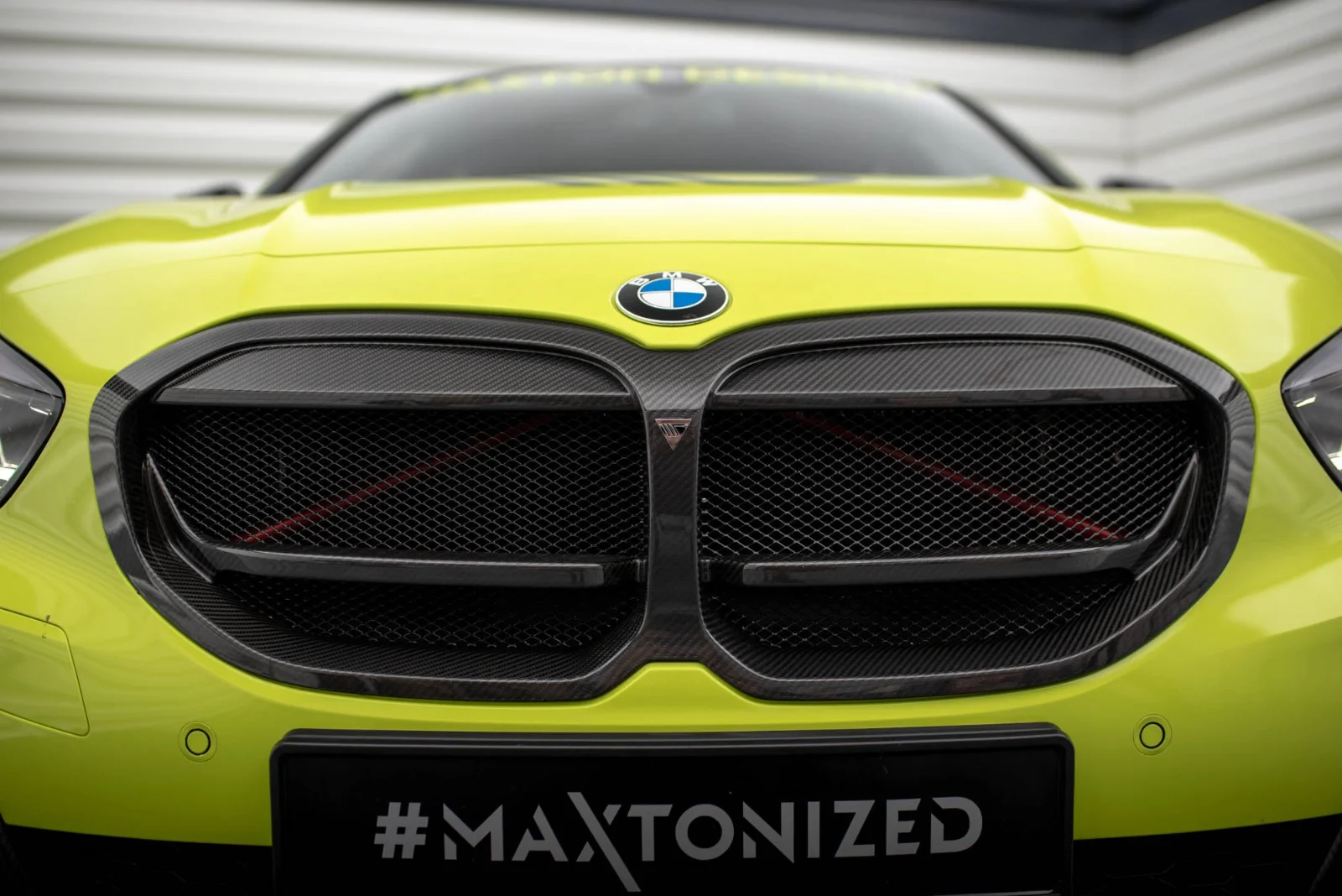 Maxton Kühlergrill für BMW 1er M-Paket M135i 128ti F40 – Sichtcarbon (Prepreg)