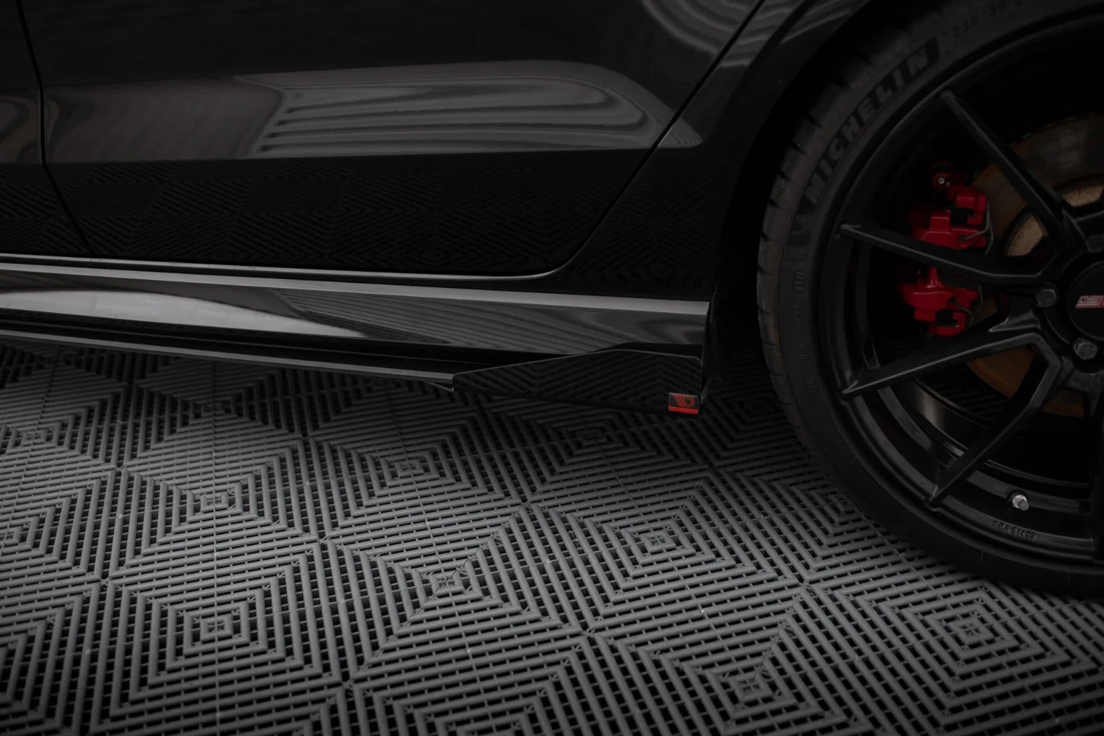 Maxton Design Seitenflaps für Audi RS3 8V FL – Schwarz matt