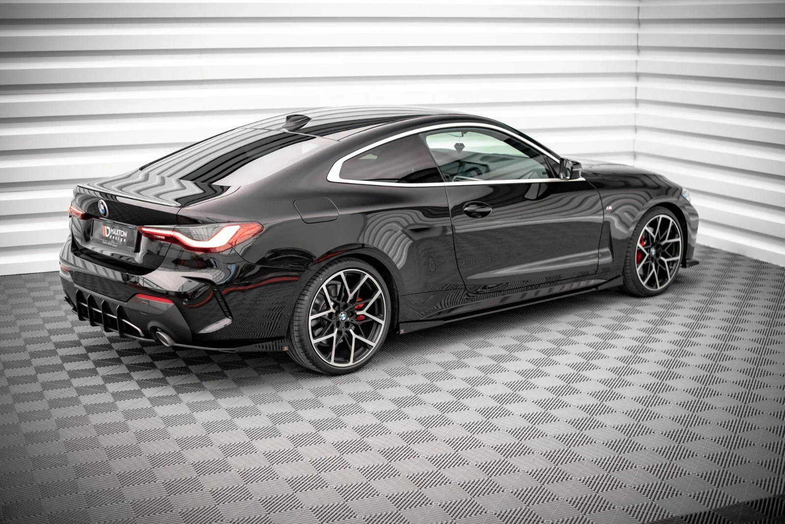 Maxton Seitenflaps für BMW 4er M-Paket M440i G22 G23 FL – Schwarz matt