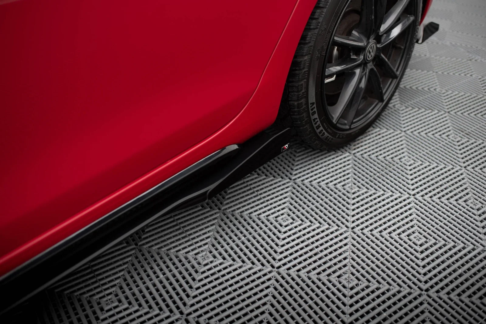 Maxton Design Seitenflaps für VW Golf 6 GTI – Schwarz matt