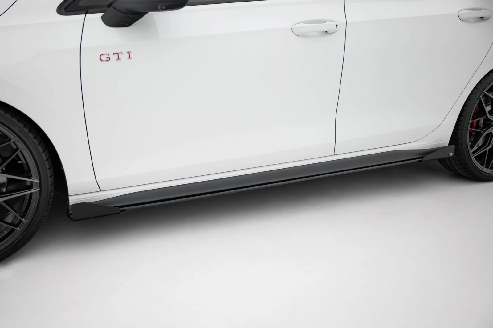 Maxton Design Seitenflaps für VW Golf 8 GTI GTE Clubsport FL – Schwarz matt