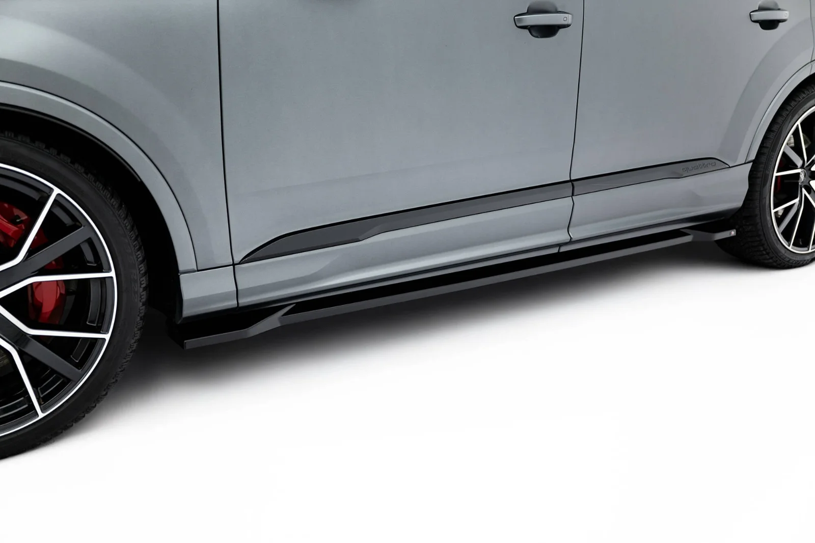 Maxton Seitenschweller-Ansätze Audi Q7 S line Mk2 FL 2 SQ7 – Schwarz glänzend