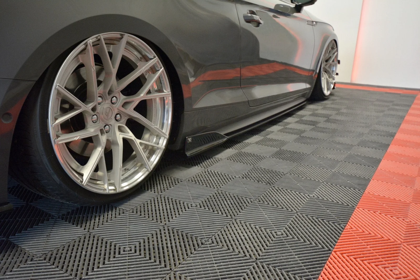 Maxton Seitenschweller-Ansätze für Audi S5 A5 S line F5 – Schwarz glänzend – AU-S5-2-FSD1FP
