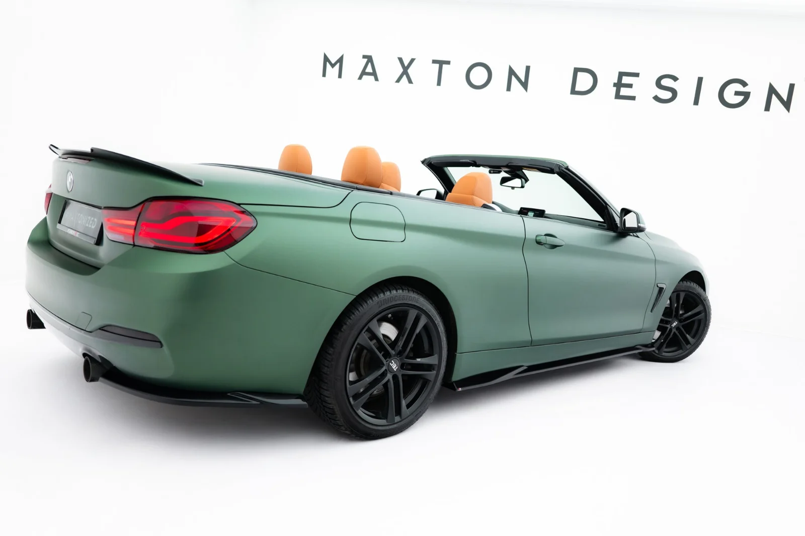 Maxton Design Seitenschweller-Ansätze für BMW 4er F33 F32 – Schwarz glänzend
