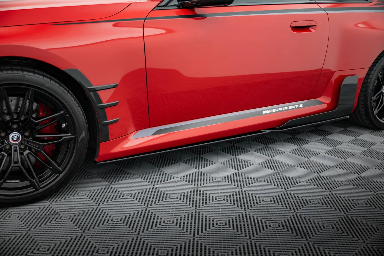 Maxton Seitenschweller-Ansätze für BMW M2 M-Performance G87 – Schwarz glänzend