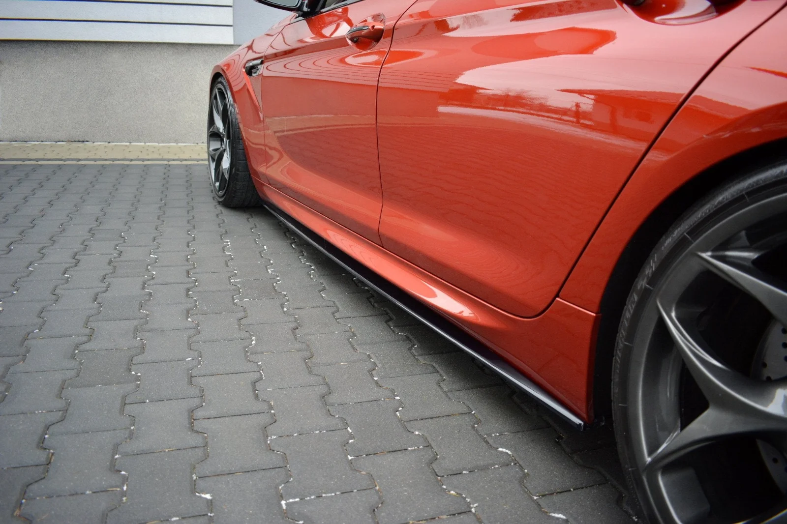 Maxton Design Seitenschweller-Ansätze für BMW M6 – Schwarz glänzend