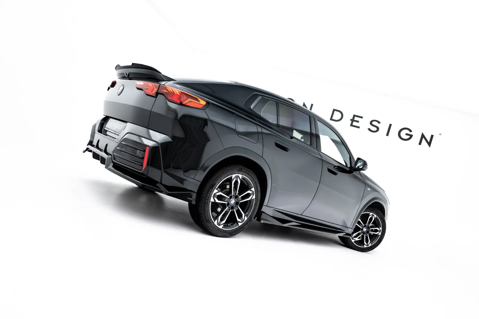 Maxton Seitenschweller-Ansätze BMW X2 M-Paket iX2 U10 M35i – Schwarz glänzend