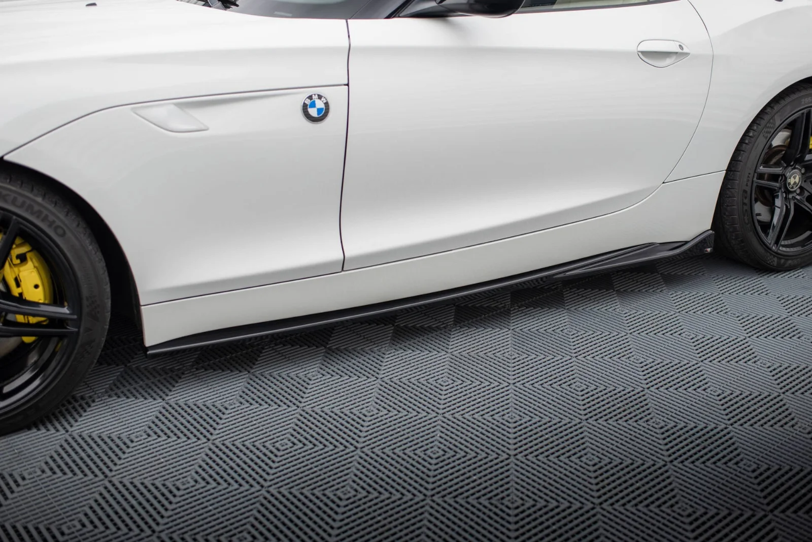 Maxton Design Seitenschweller-Ansätze für BMW Z4 E89 – Schwarz glänzend