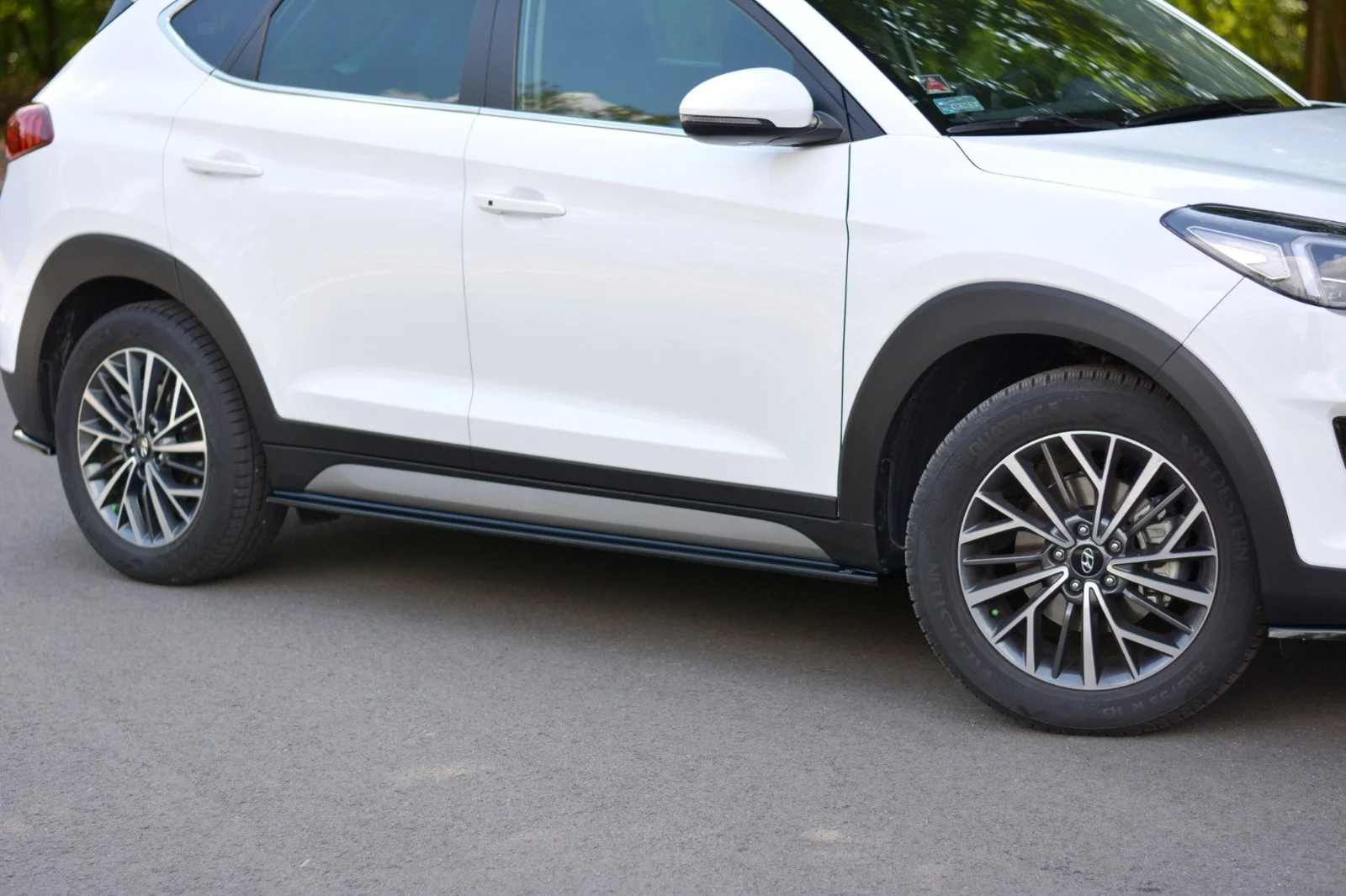Maxton Seitenschweller-Ansätze für Hyundai Tucson Mk3 FL – Schwarz glänzend