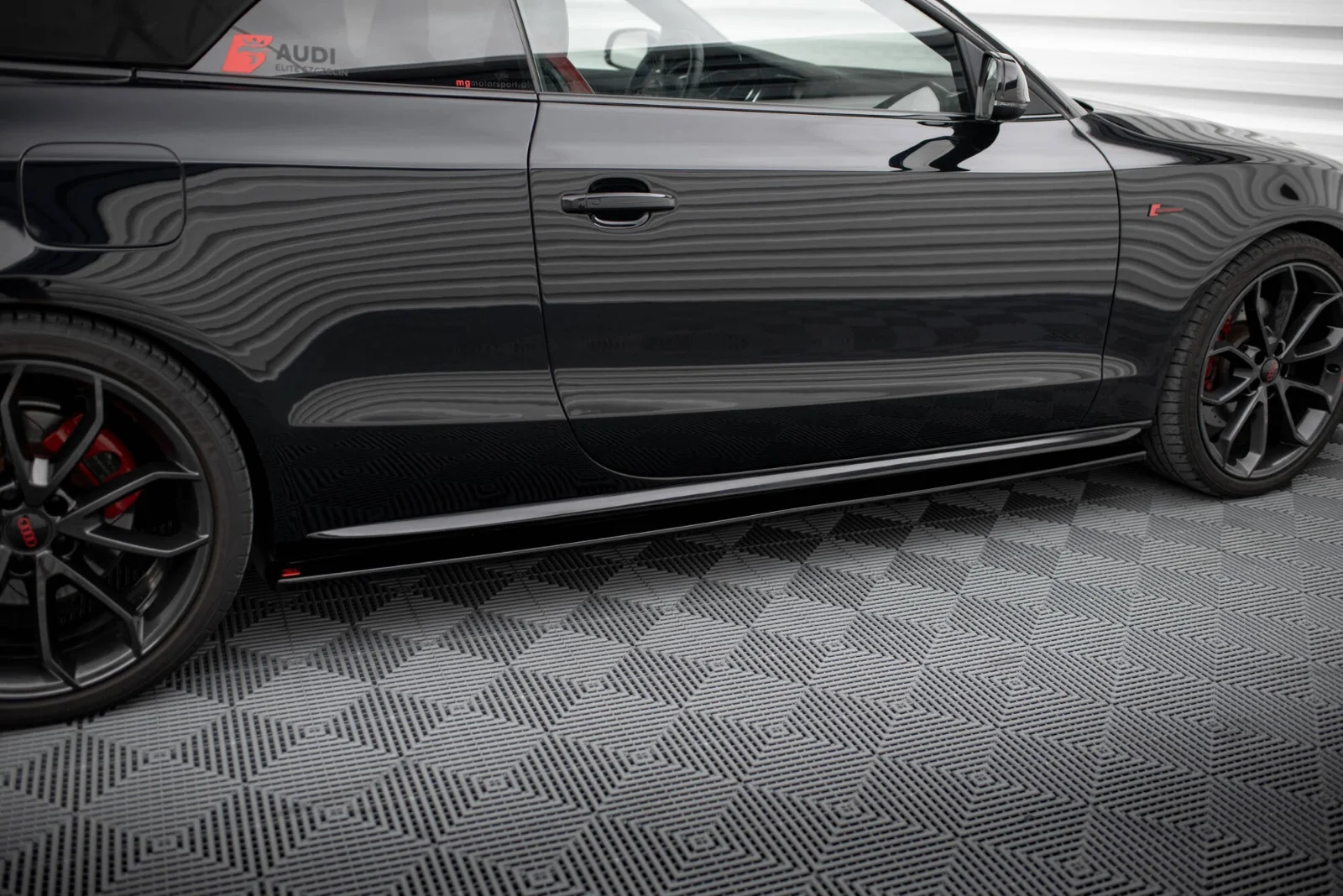 Maxton Seitenschweller-Ansätze V.1 Audi S5 A5 S line 8T FL – Schwarz glänzend – AU-A5-SLINE-SD1G