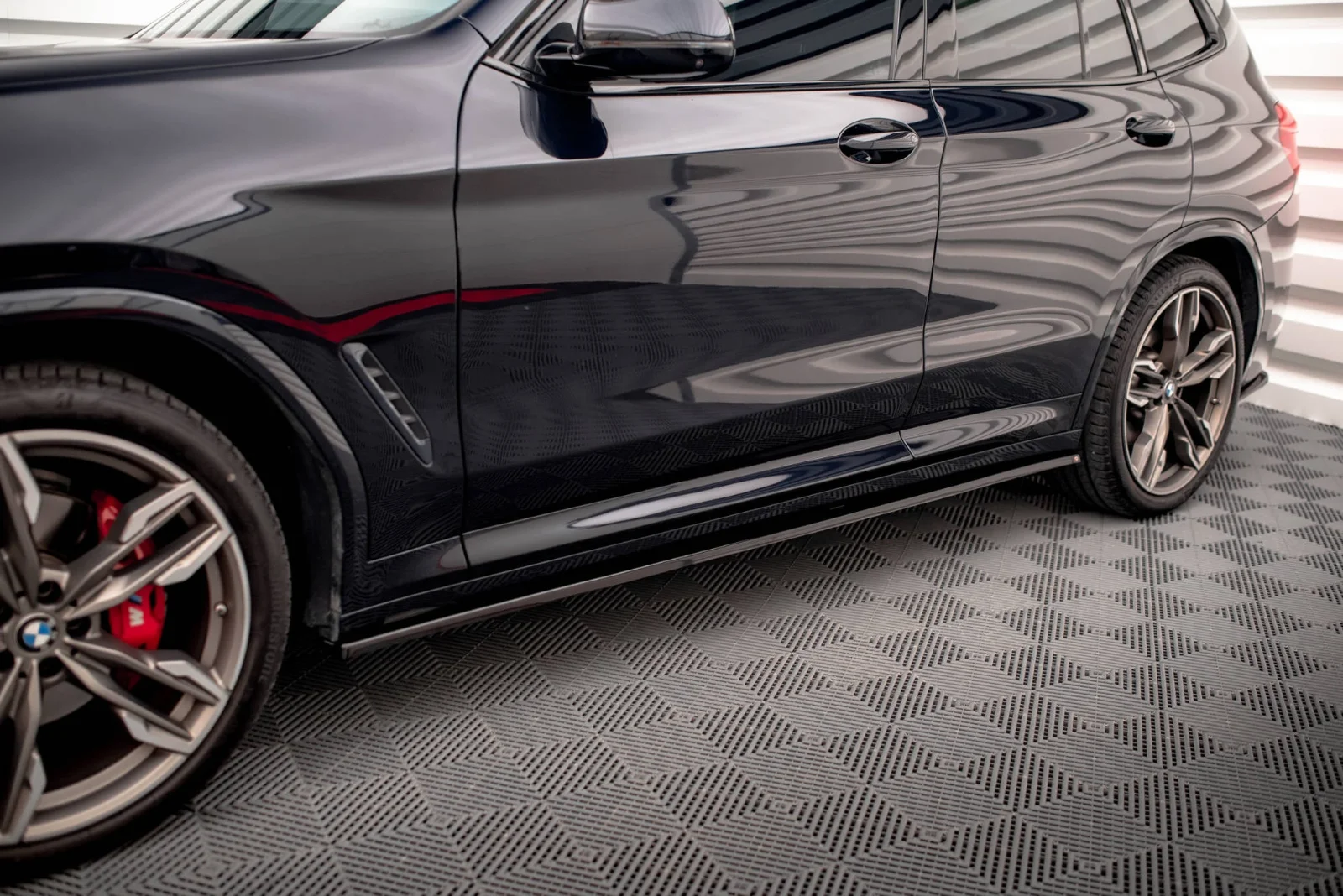 Maxton Seitenschweller-Ansätze V.1 BMW X3 M40d M40i M-Paket – Schwarz glänzend