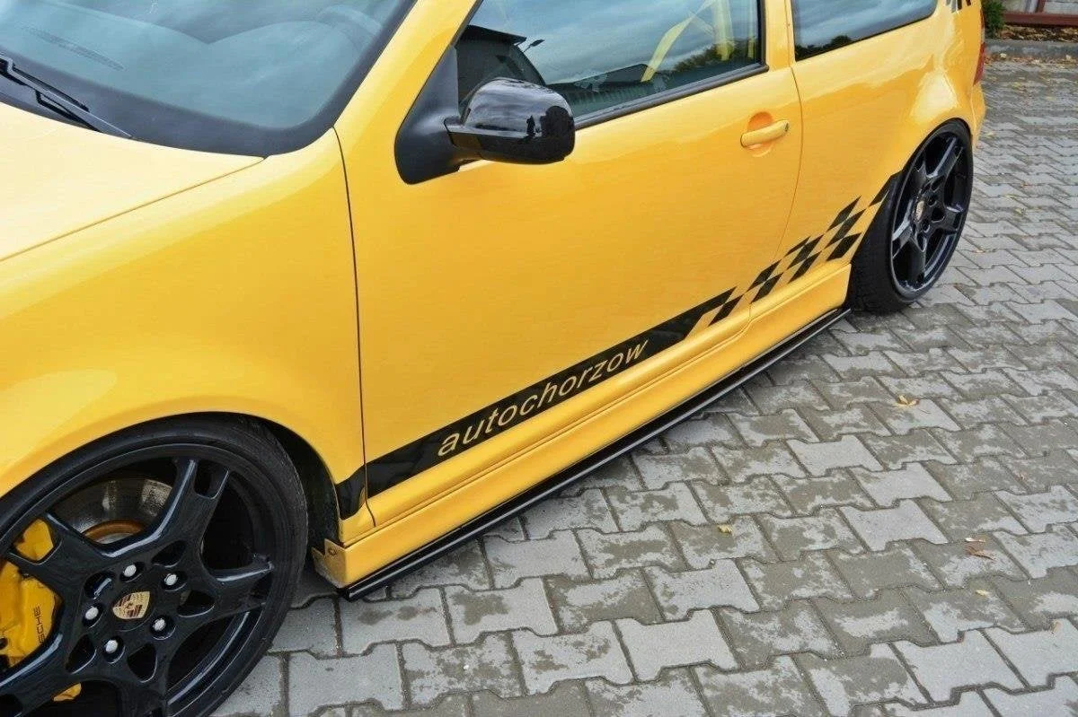 Maxton Design Seitenschweller-Ansätze für VW Golf 4 R32 – Schwarz glänzend