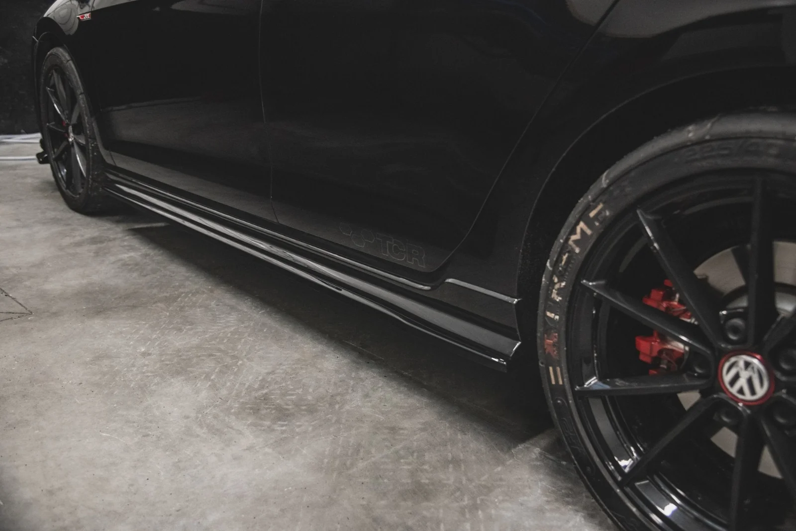 Maxton Design Seitenschweller-Ansätze für VW Golf 7 GTI TCR – Schwarz glänzend