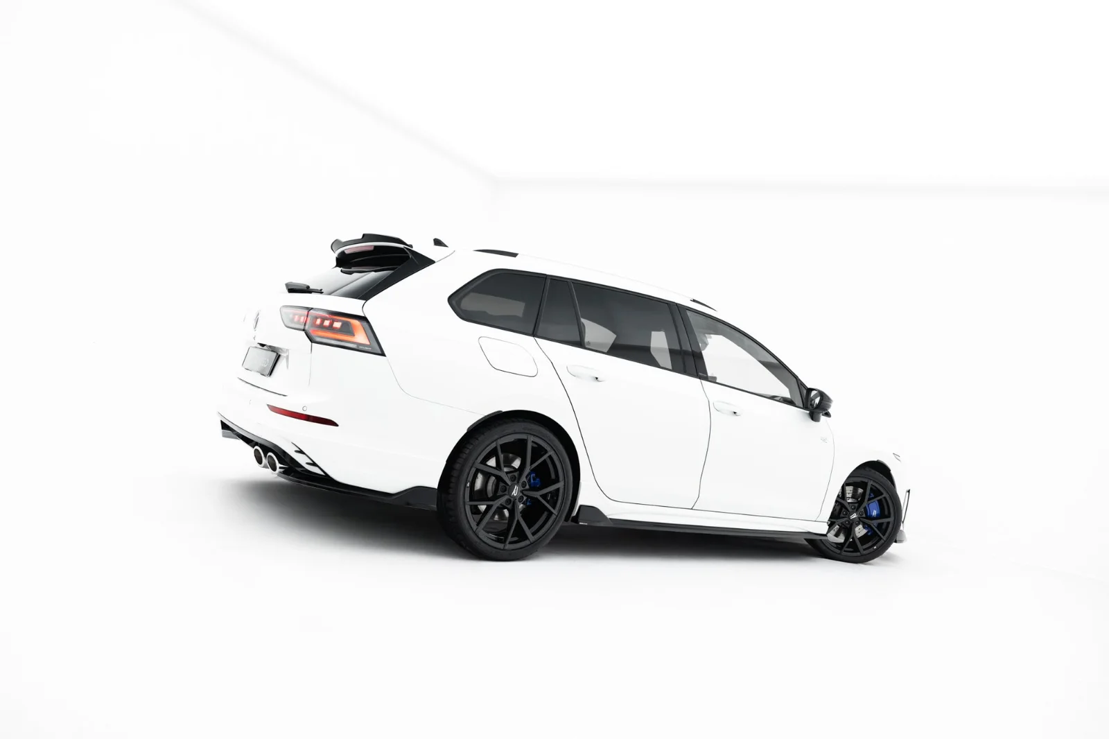 Maxton Design Seitenschweller-Ansätze für VW Golf 8 R Mk8 FL – Schwarz glänzend