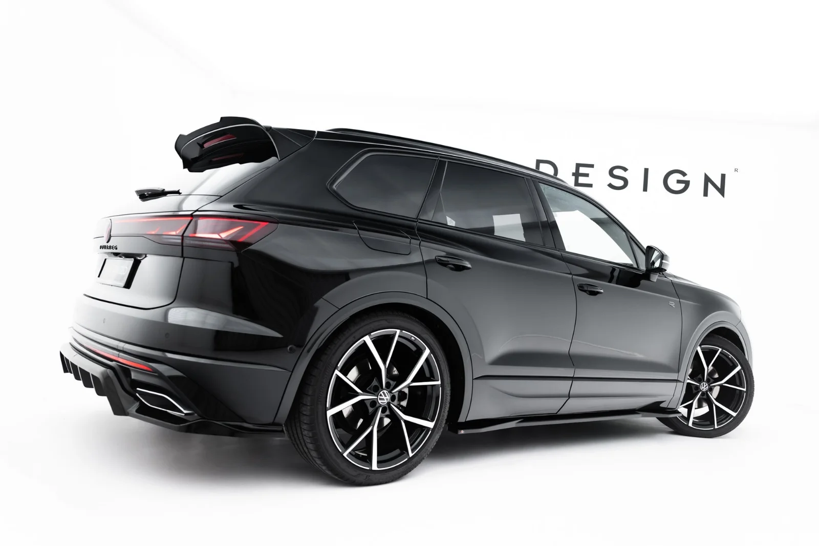 Maxton Seitenschweller-Ansätze für VW Touareg R-Line Mk3 FL – Schwarz glänzend