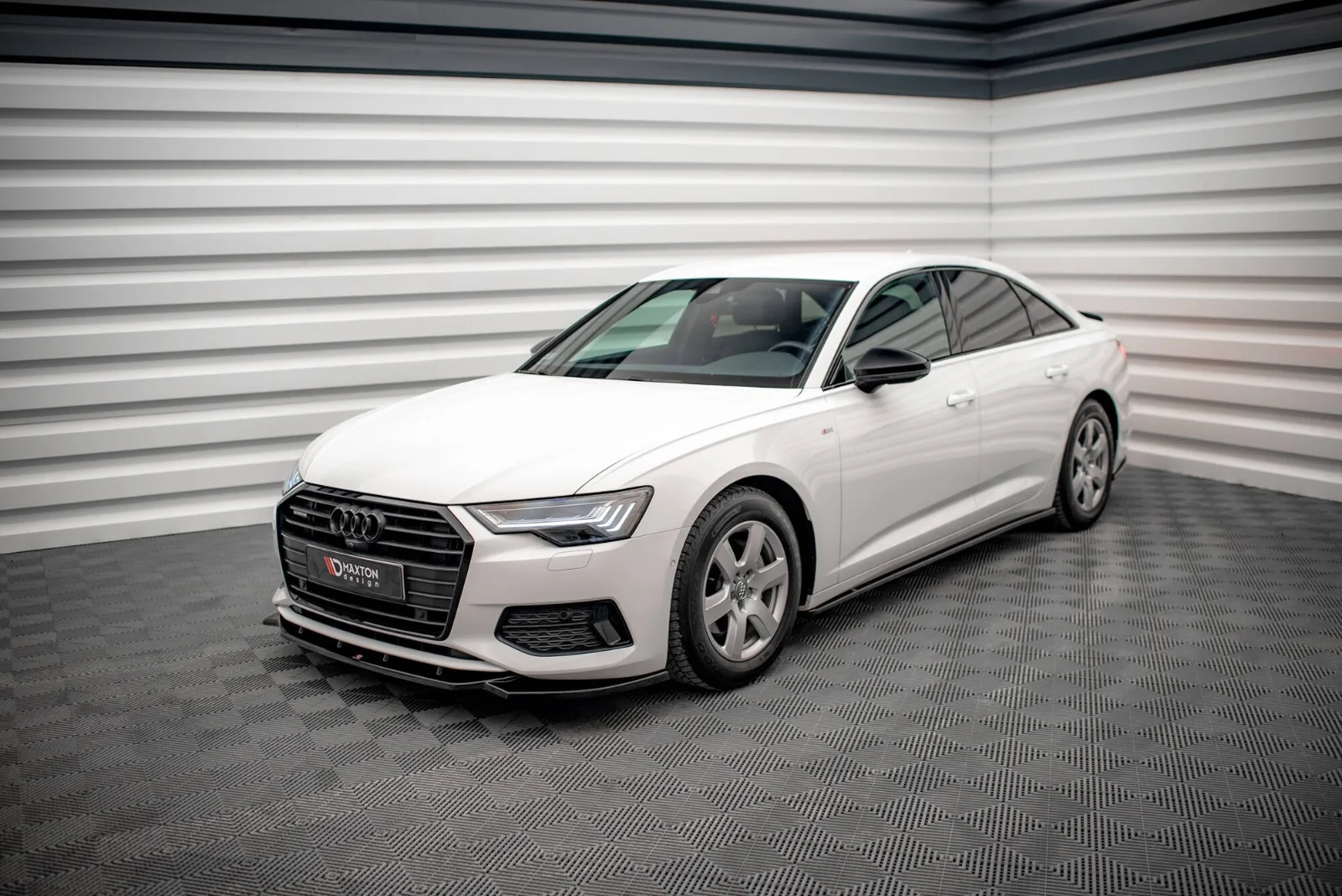Maxton Design Splitter-Set für Audi A6 C8 – Schwarz glänzend