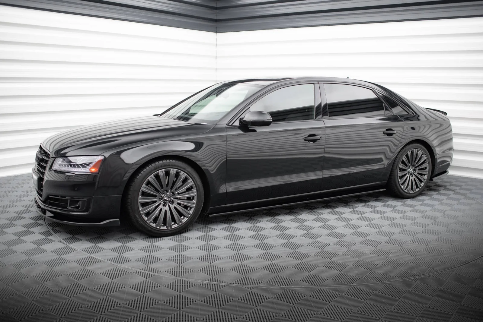 Maxton Design Splitter-Set für Audi A8 Long D4 FL – Schwarz glänzend