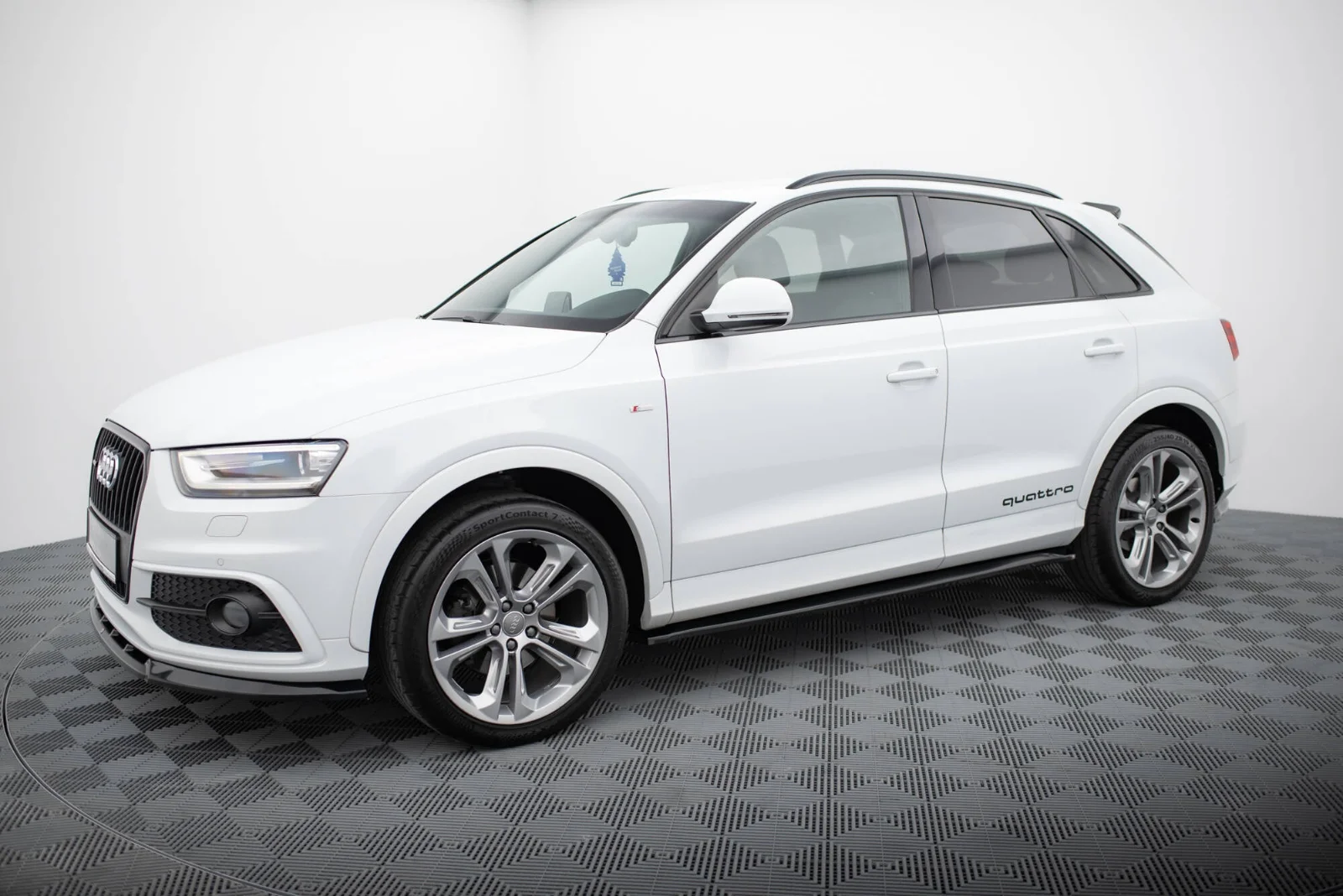 Maxton Design Splitter-Set für Audi Q3 S line 8U – Schwarz glänzend