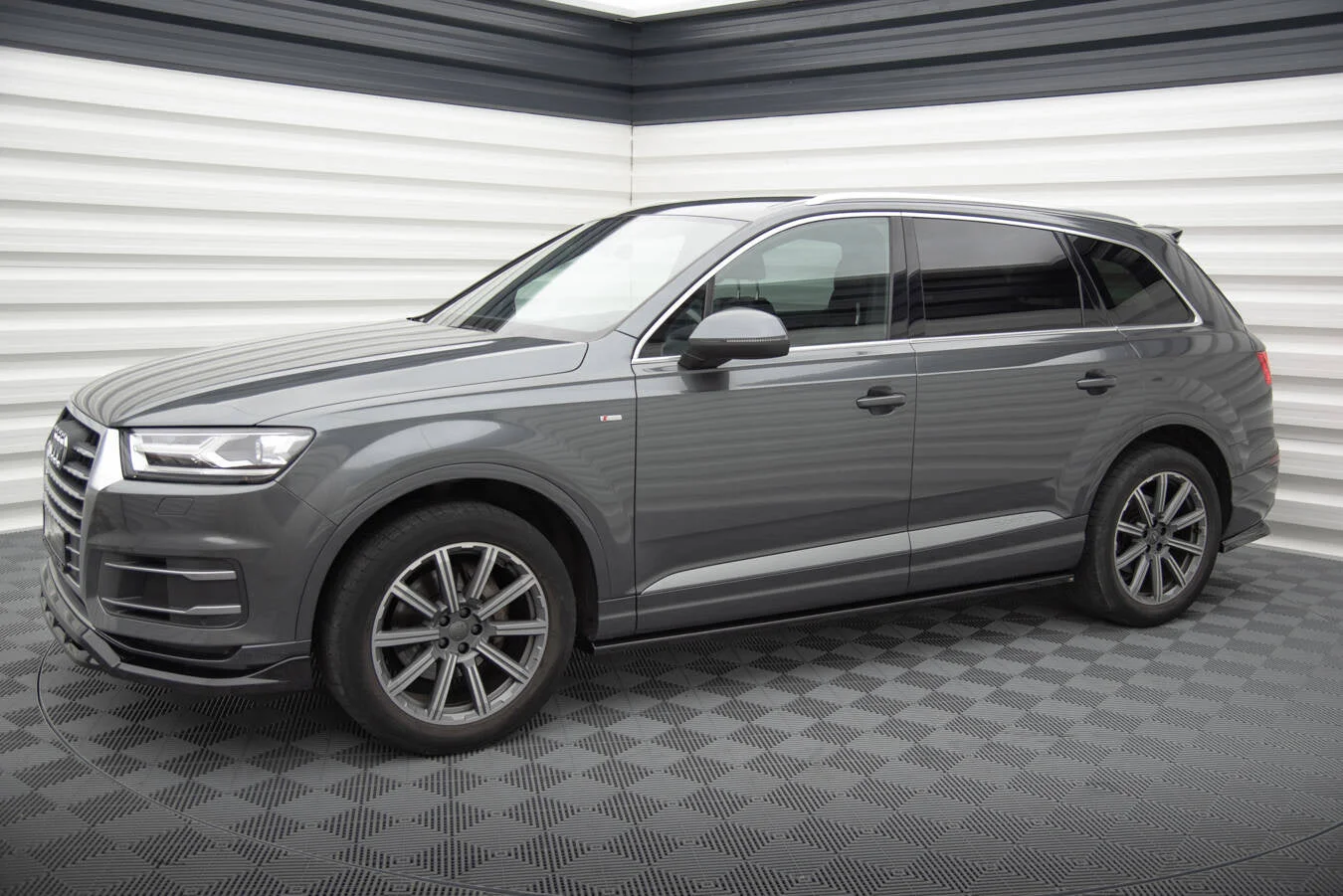 Maxton Design Splitter-Set für Audi Q7 Mk2 – Schwarz glänzend