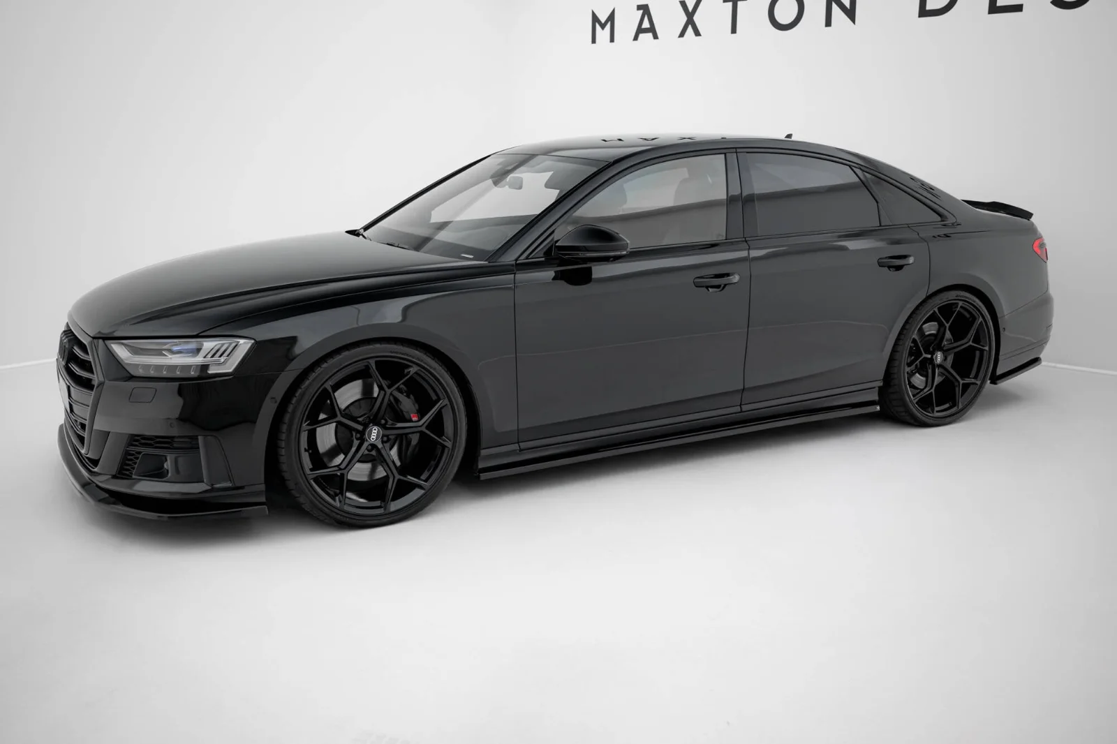 Maxton Design Splitter-Set für Audi S8 D5 – Schwarz glänzend