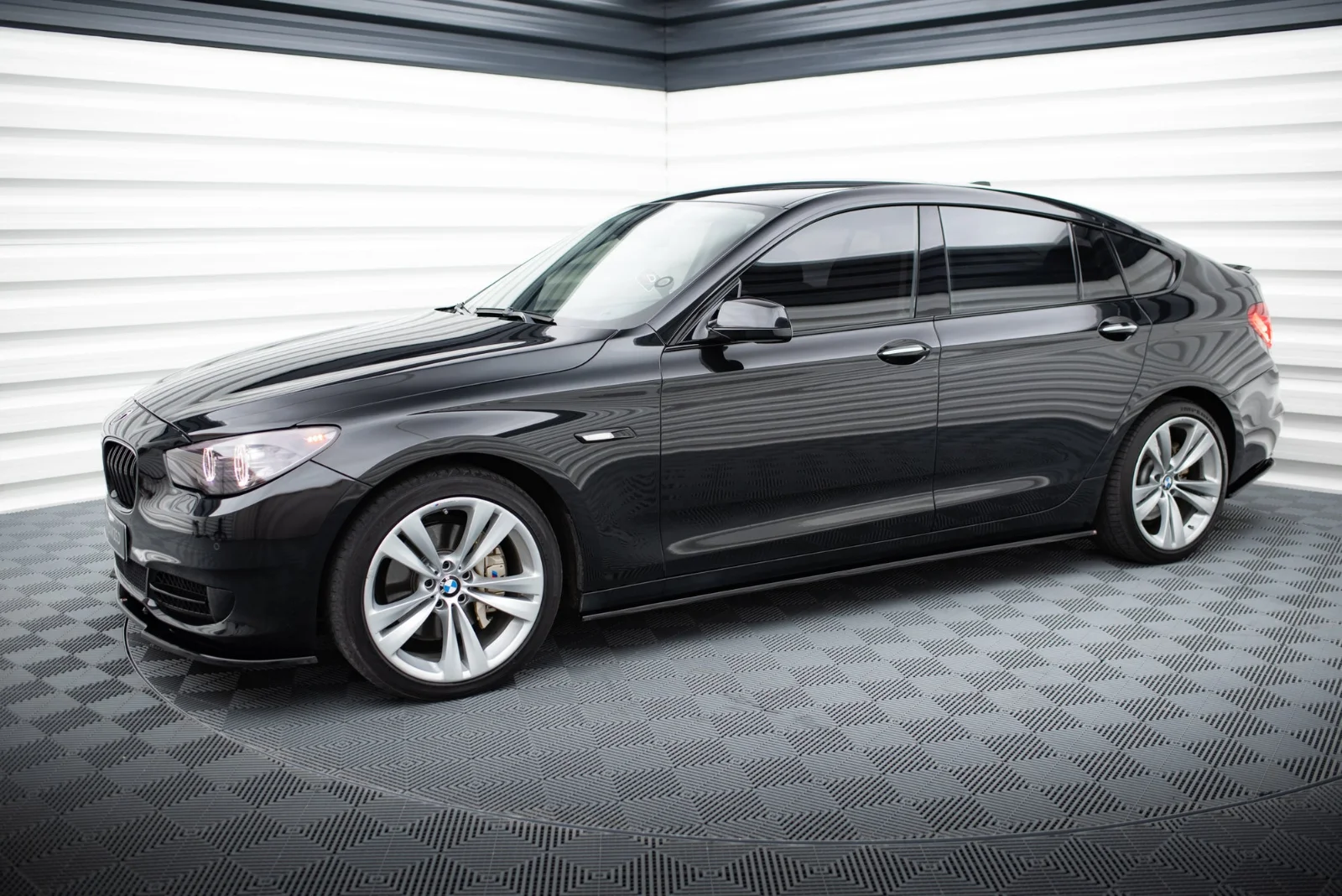 Maxton Design Splitter-Set für BMW 5er GT F07 – Schwarz glänzend