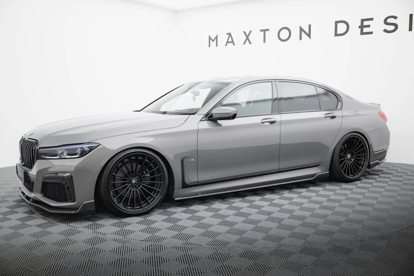 Maxton Design Splitter-Set für BMW 7er M-Paket G11 FL – Sichtcarbon (Prepreg)