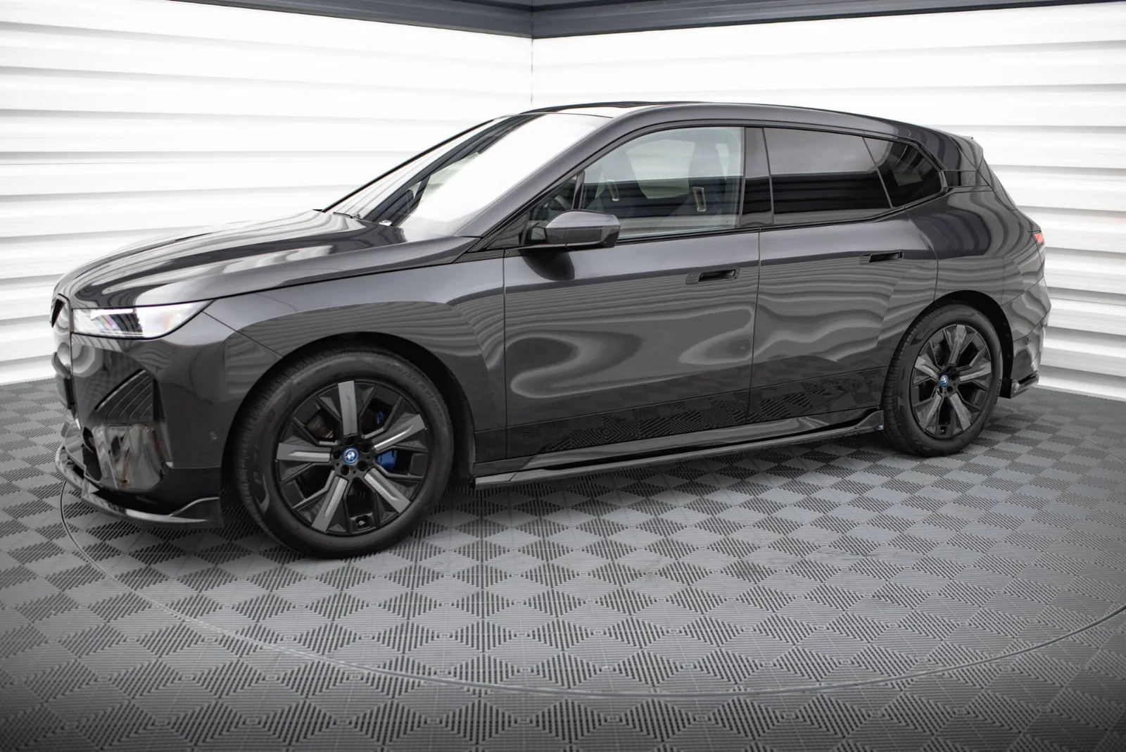 Maxton Design Splitter-Set für BMW iX M-Paket i20 – Schwarz glänzend